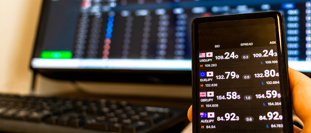 Mastering Pairs Trading: Definition, Strategies and Examples