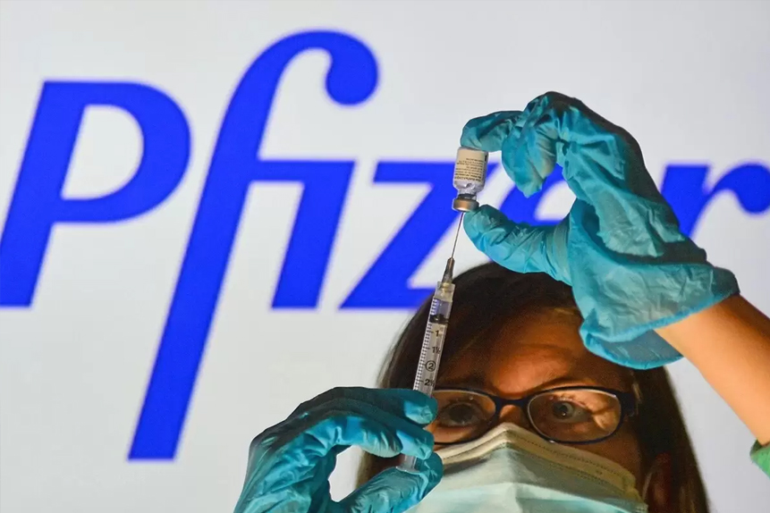 Pfizer share price claws back its gap with competitors